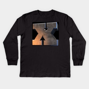 X t-shirt Kids Long Sleeve T-Shirt